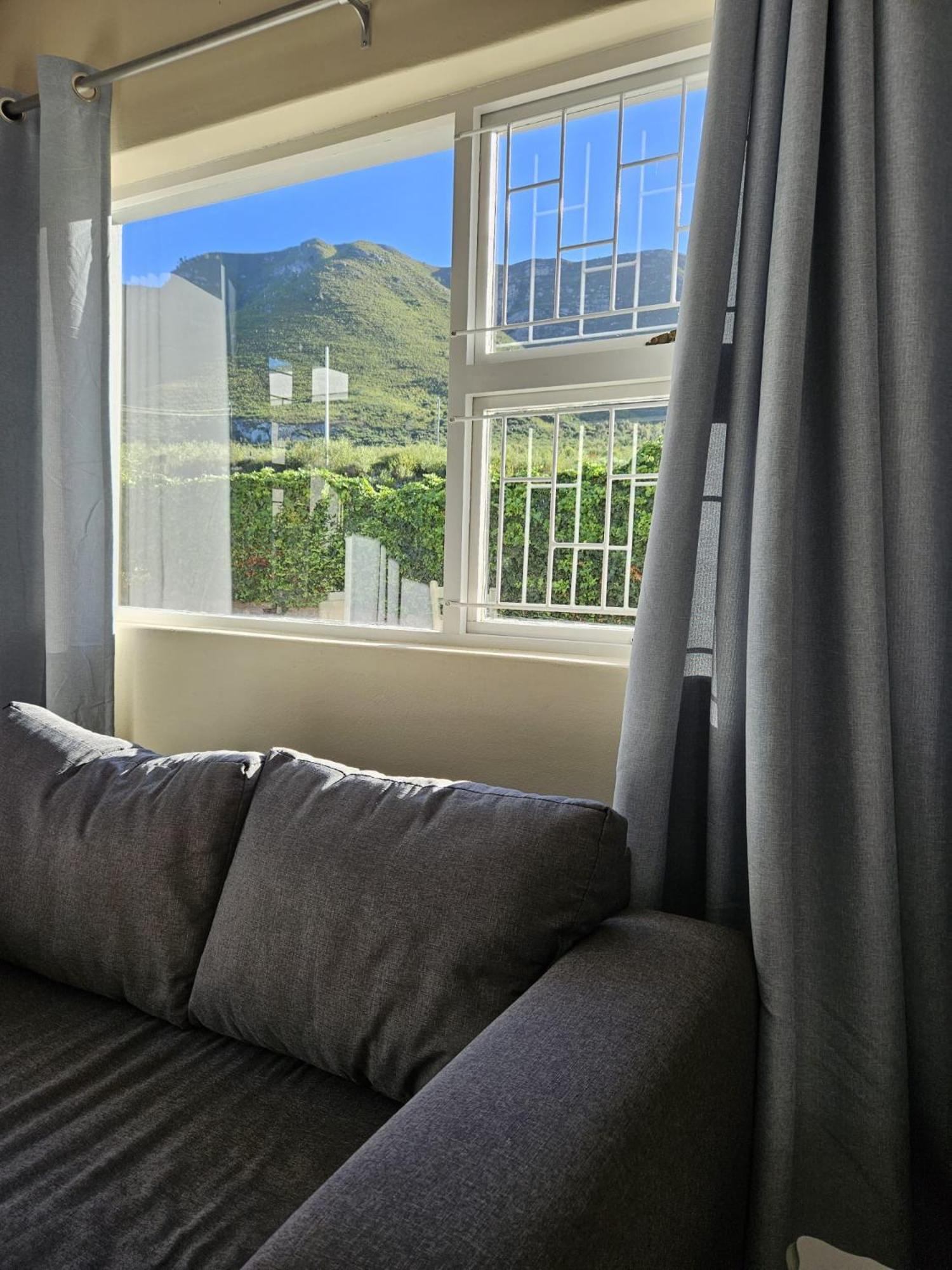 Senelle Accomodation Apartment Hermanus Bagian luar foto