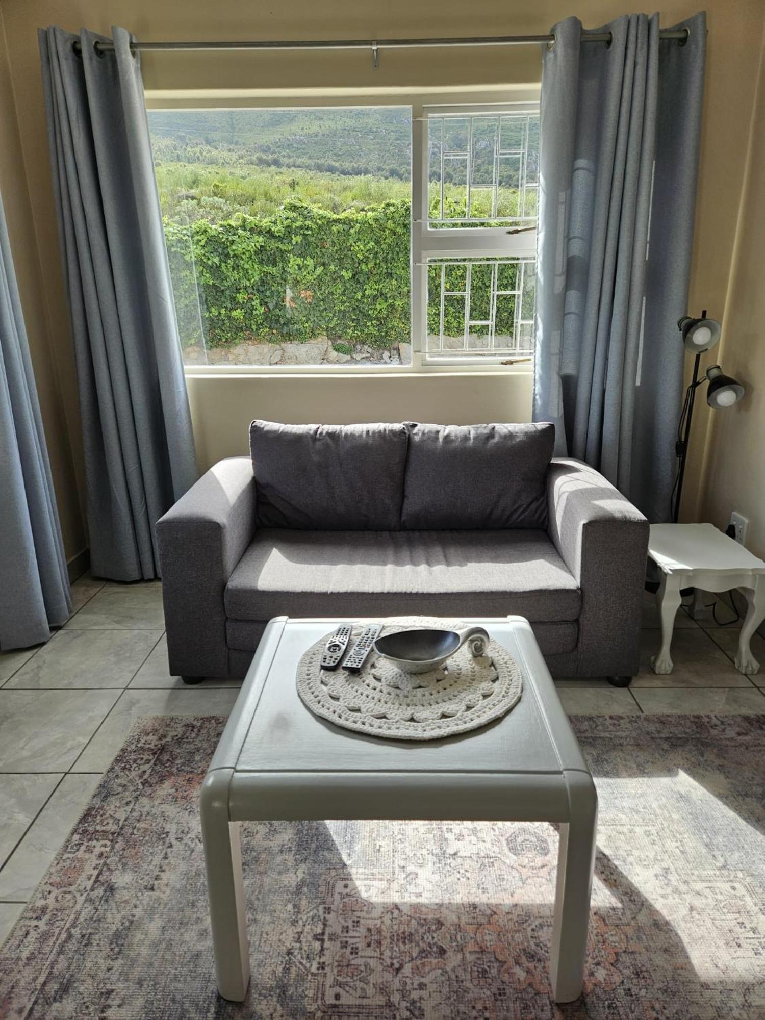 Senelle Accomodation Apartment Hermanus Bagian luar foto